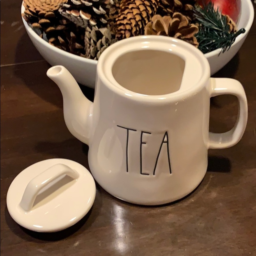 Tea pot - Picture 2 of 2